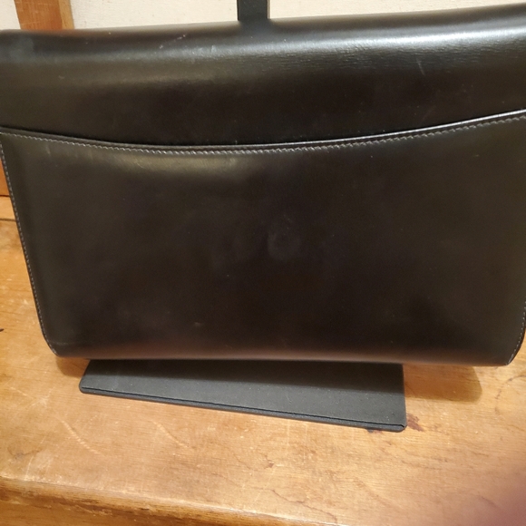 1960s Black Leather Gucci Shoulderbag/Clutch. Brass Hardware. - Picture 6 of 16
